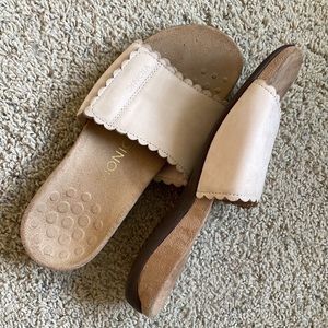 Bionic Florence Slide Sandal